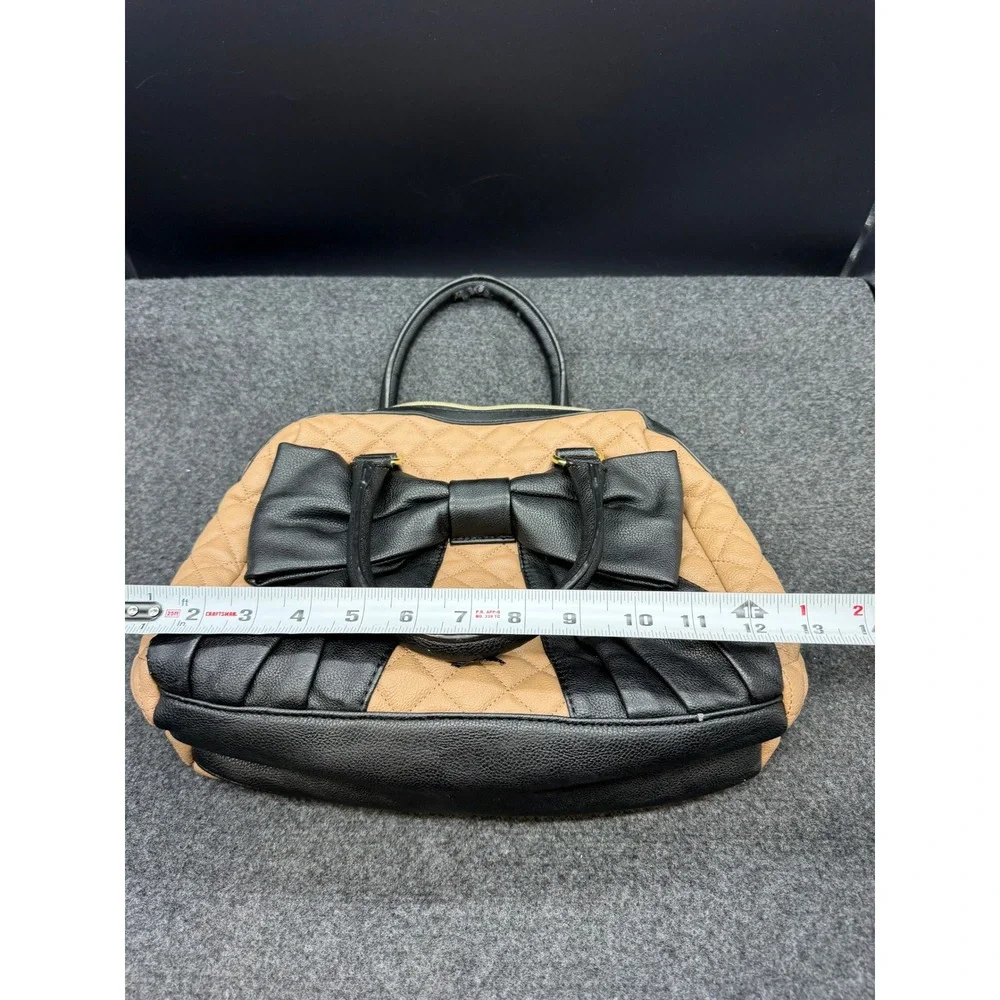 Vintage Betsey Johnson Satchel Quilted Large‎ Bow Tan Black Handbag READ